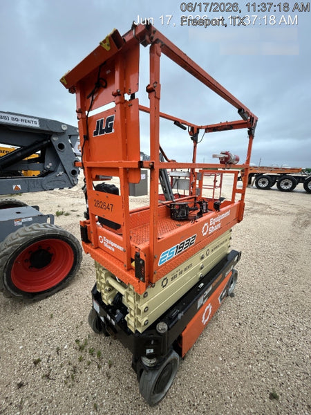 2022 JLG ES1932