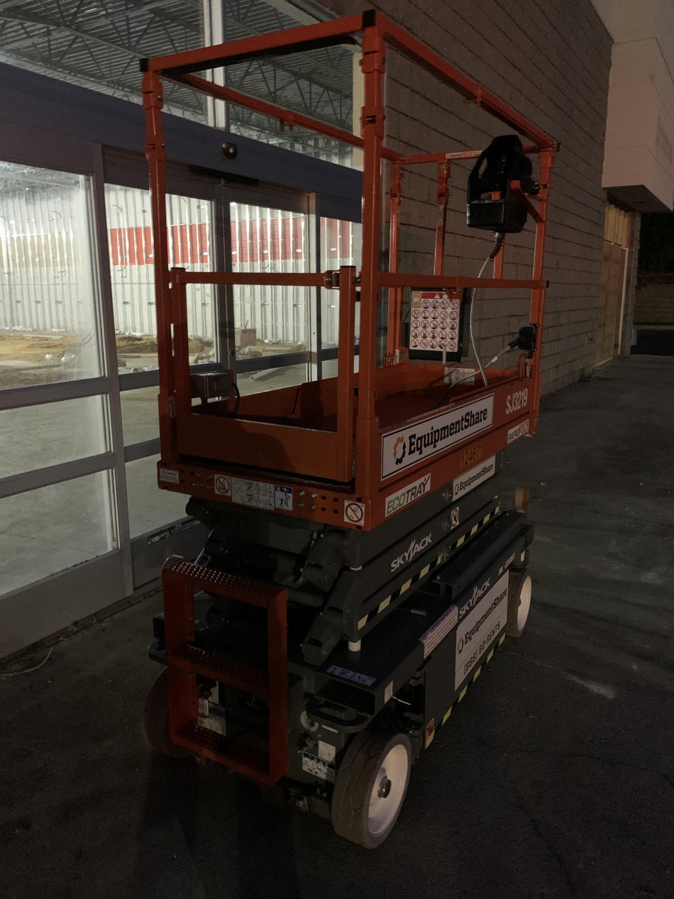 2021 SKYJACK SJ3219