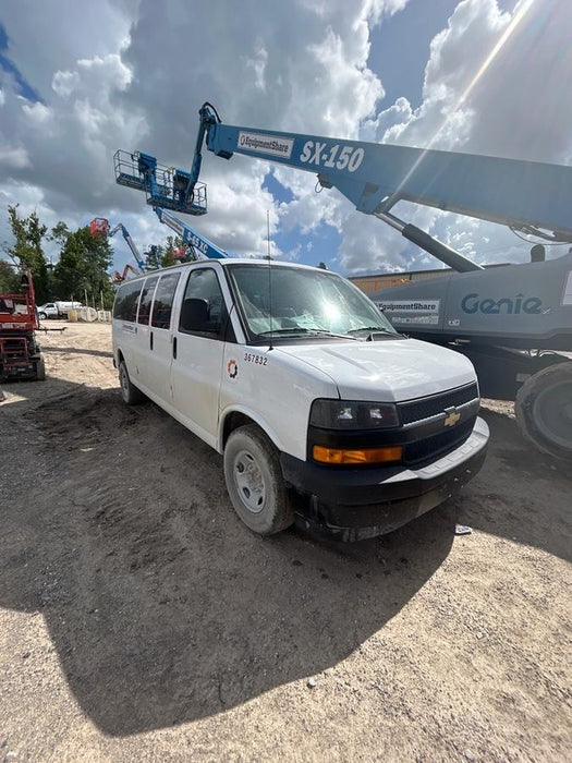 2023 CHEVROLET Express Van - Rental