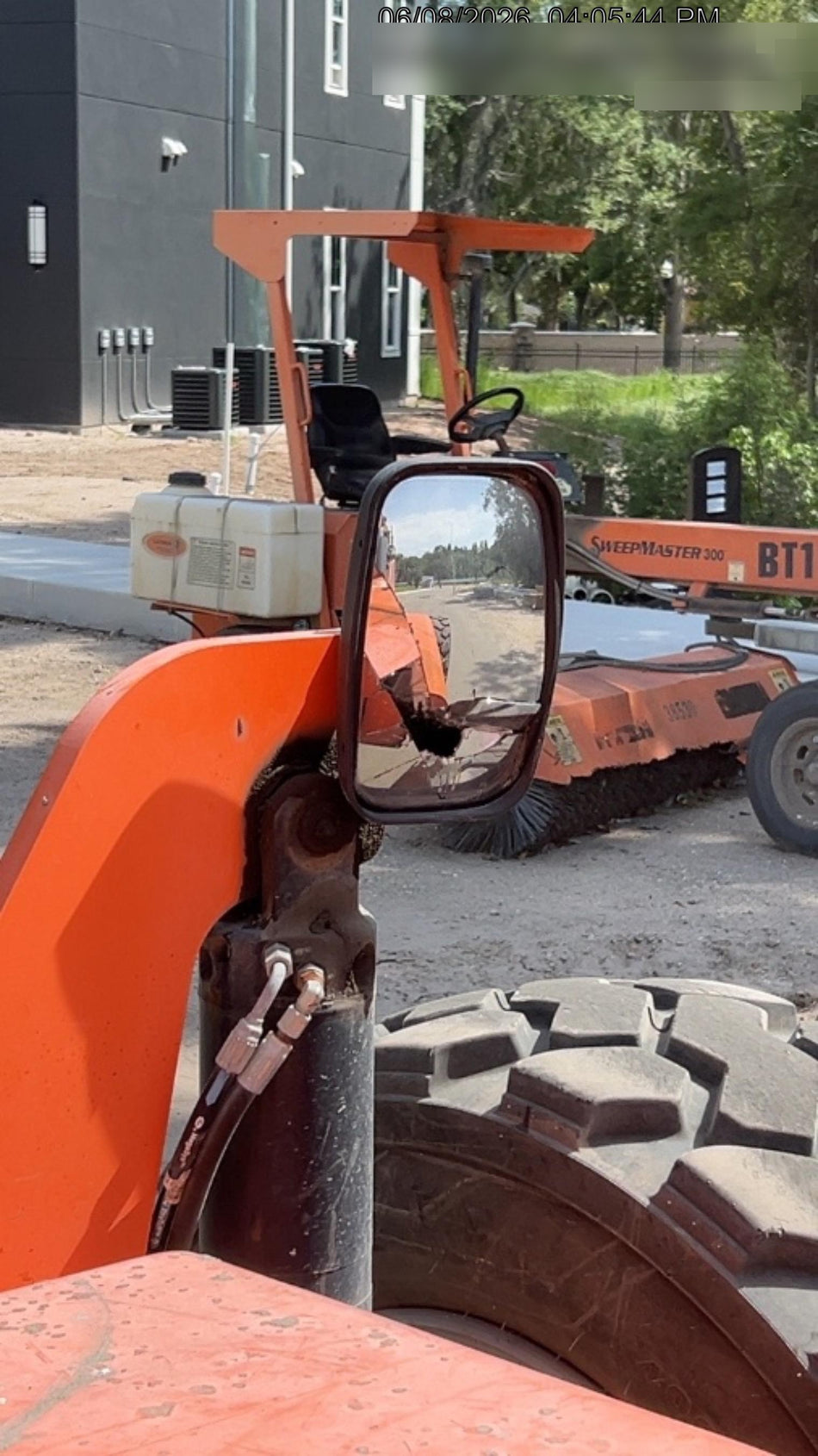 2018 SKYTRAK 8042