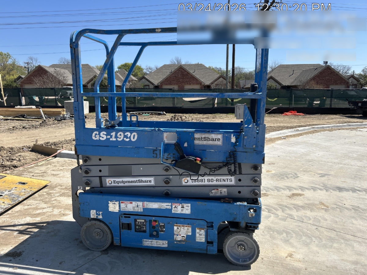 2019 Genie GS-1930 Fixed Rails with Chain Entry