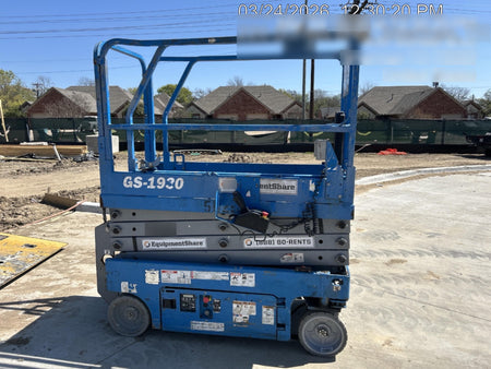 2019 Genie GS-1930 Fixed Rails with Chain Entry