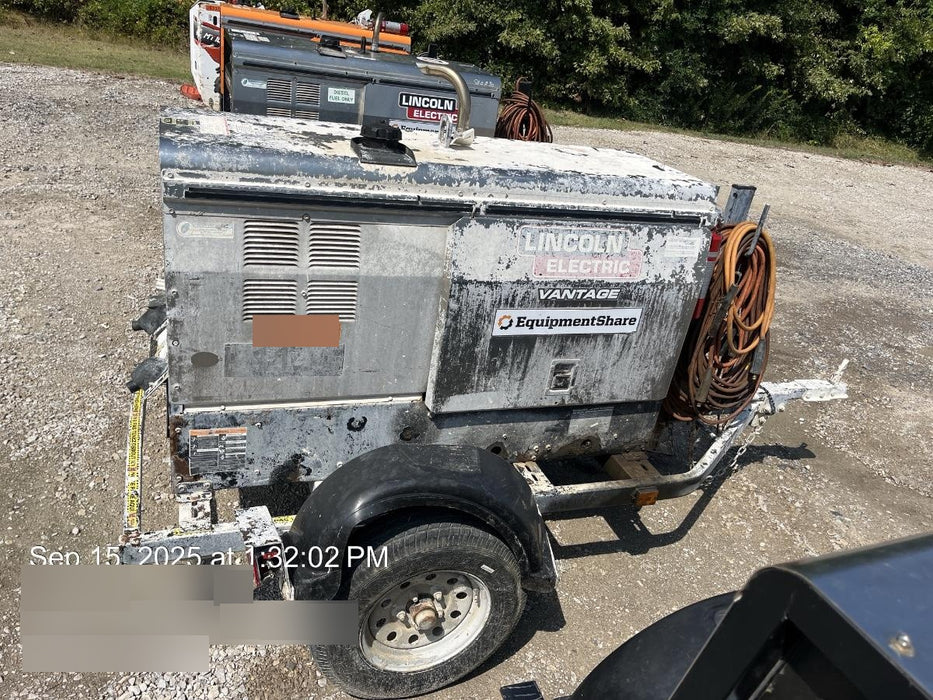 2019 Lincoln Electric Vantage 322 Welder Ready-Pak 3, Two wheel trailer, Fender and Light kit, Cable Rack