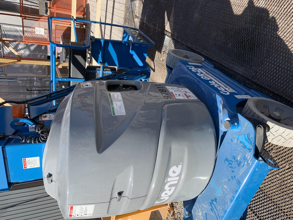 2020 GENIE GR-26J