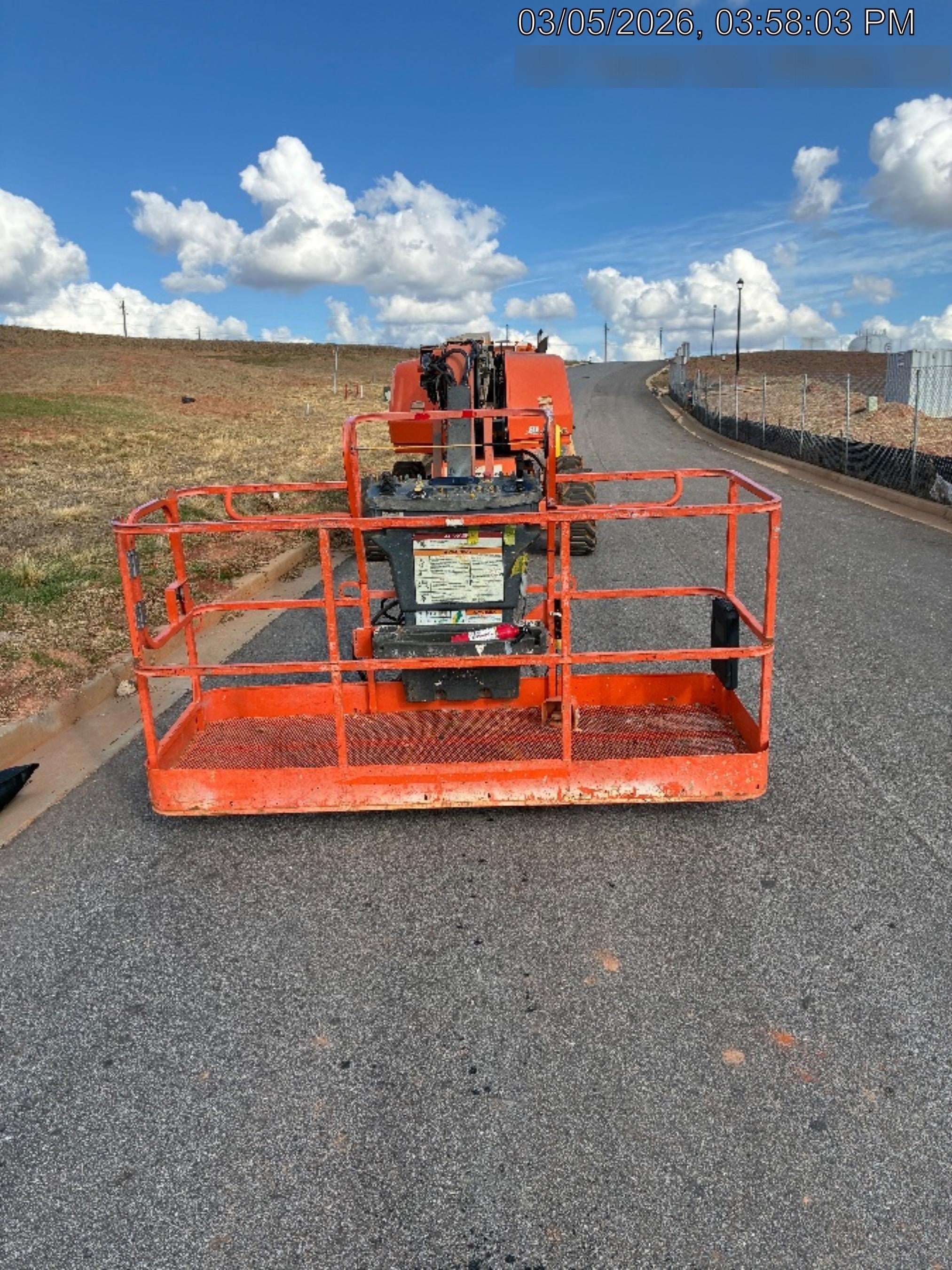 2020 JLG 660SJ