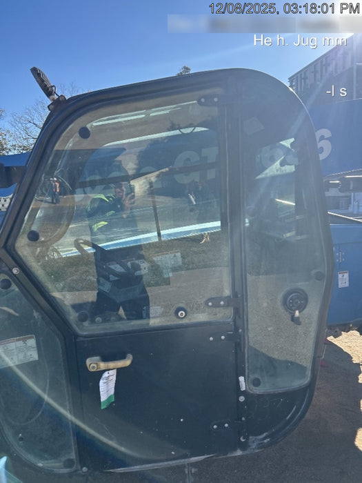 2018 Genie GTH-636 Genie GTH-636 w/Enclosed Cab w/HVAC, Work Lights, Solid Tires, Beacon, 48" Carriage and Forks