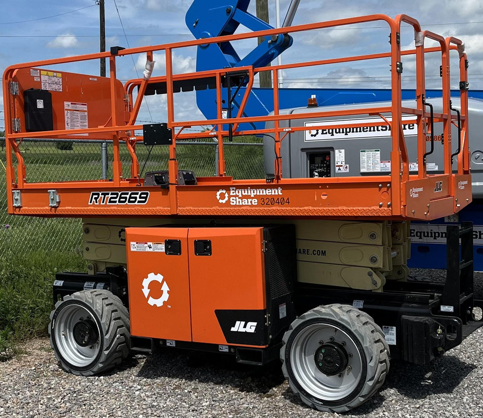 2023 JLG RT2669