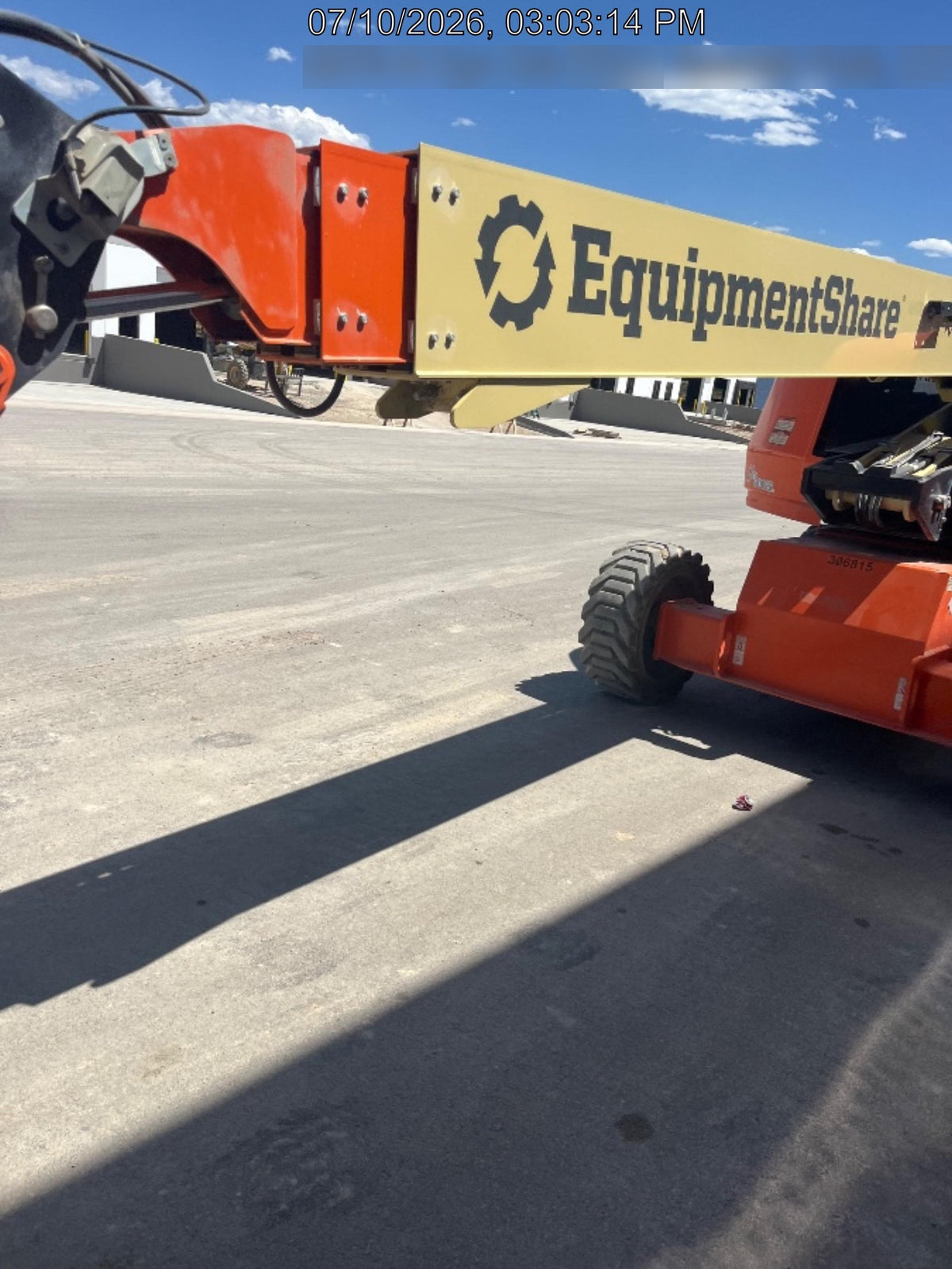 2023 JLG 660SJ