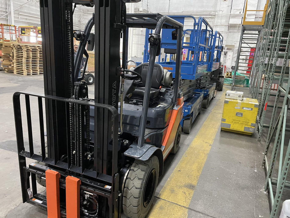 2022 TOYOTA 50-8FGU25