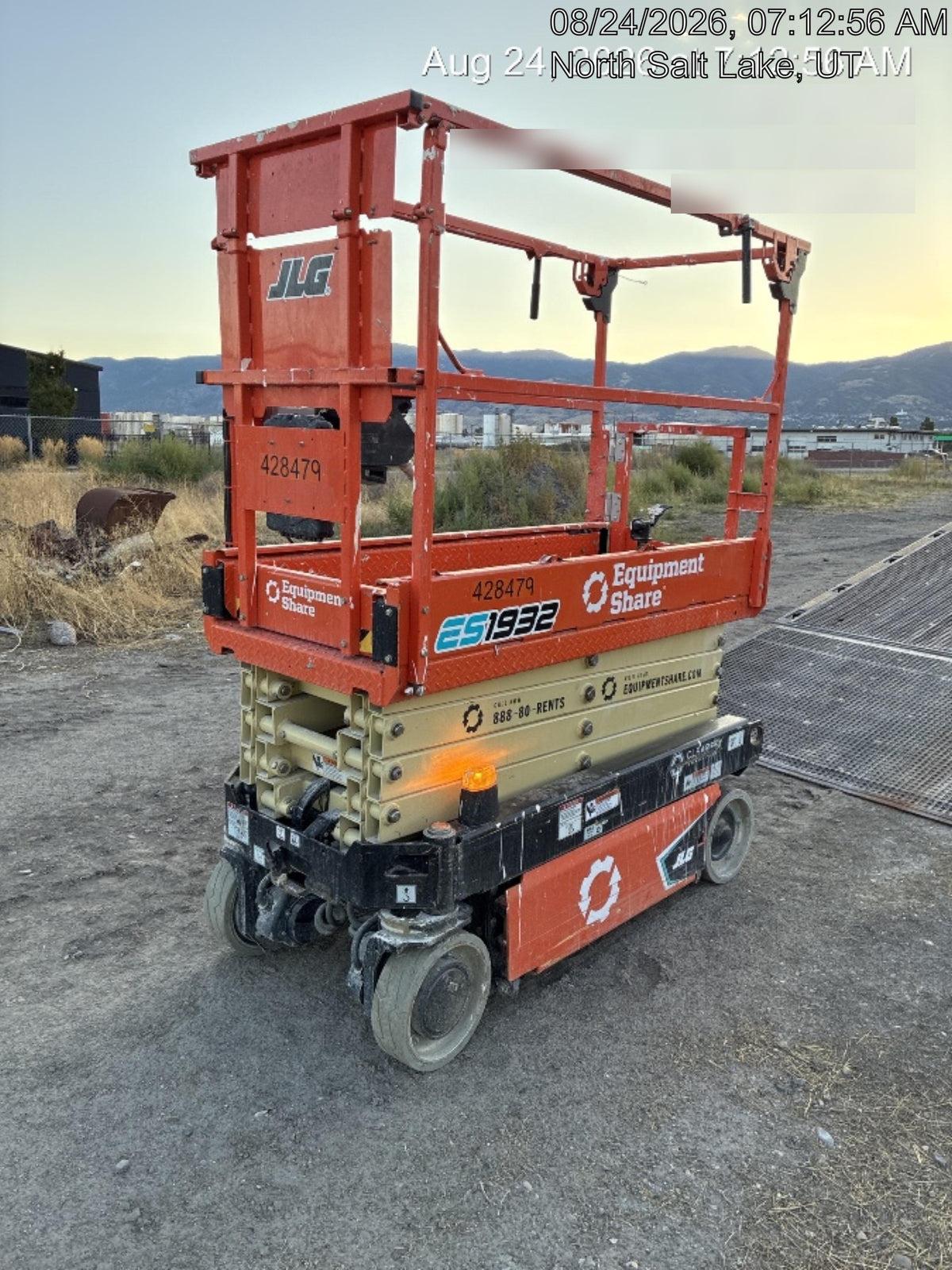 2024 JLG ES1932