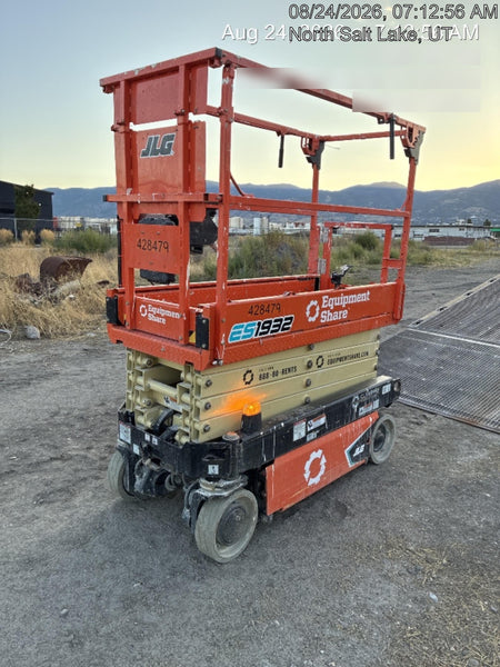 2024 JLG ES1932