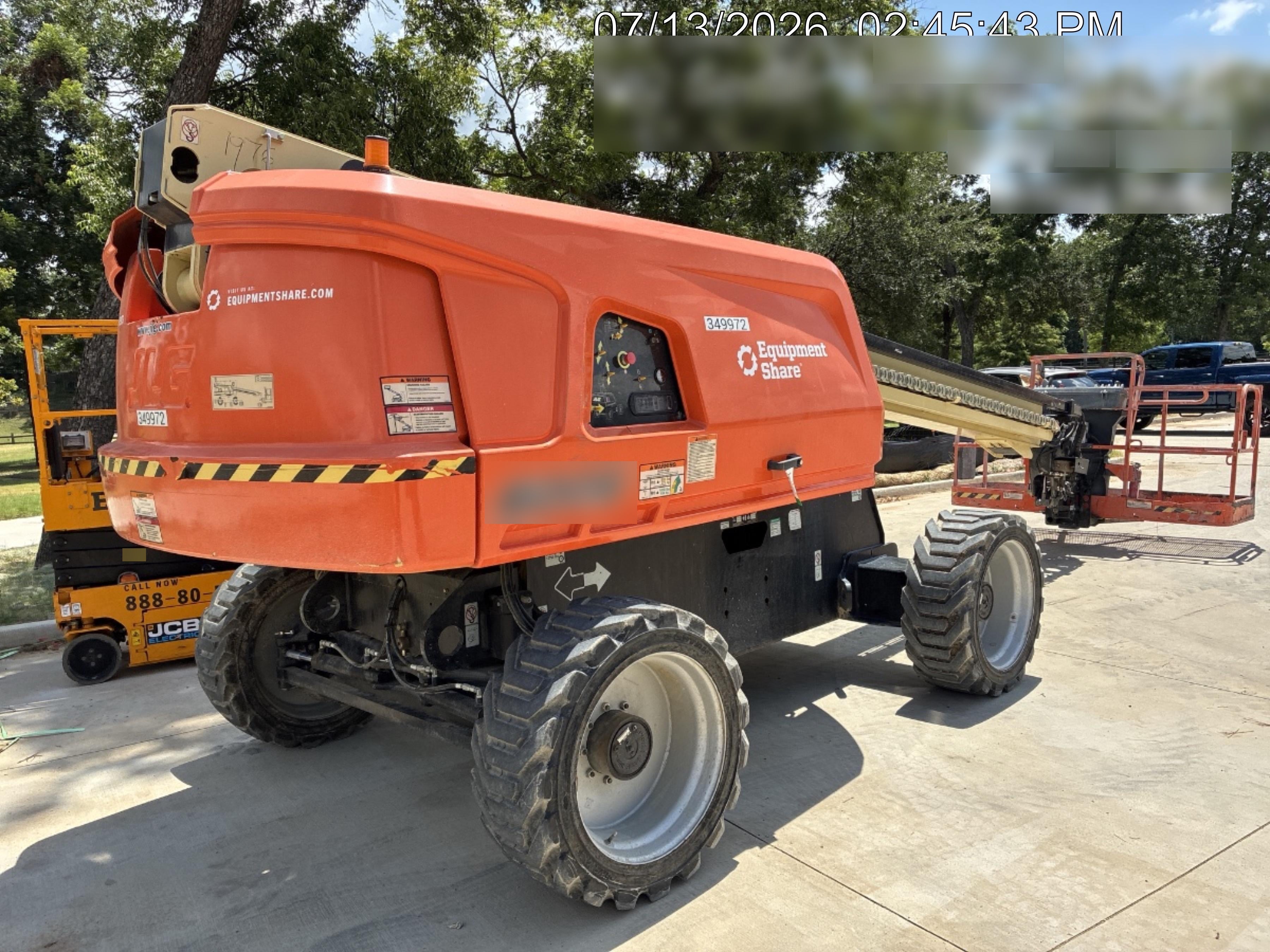 2023 JLG 600S