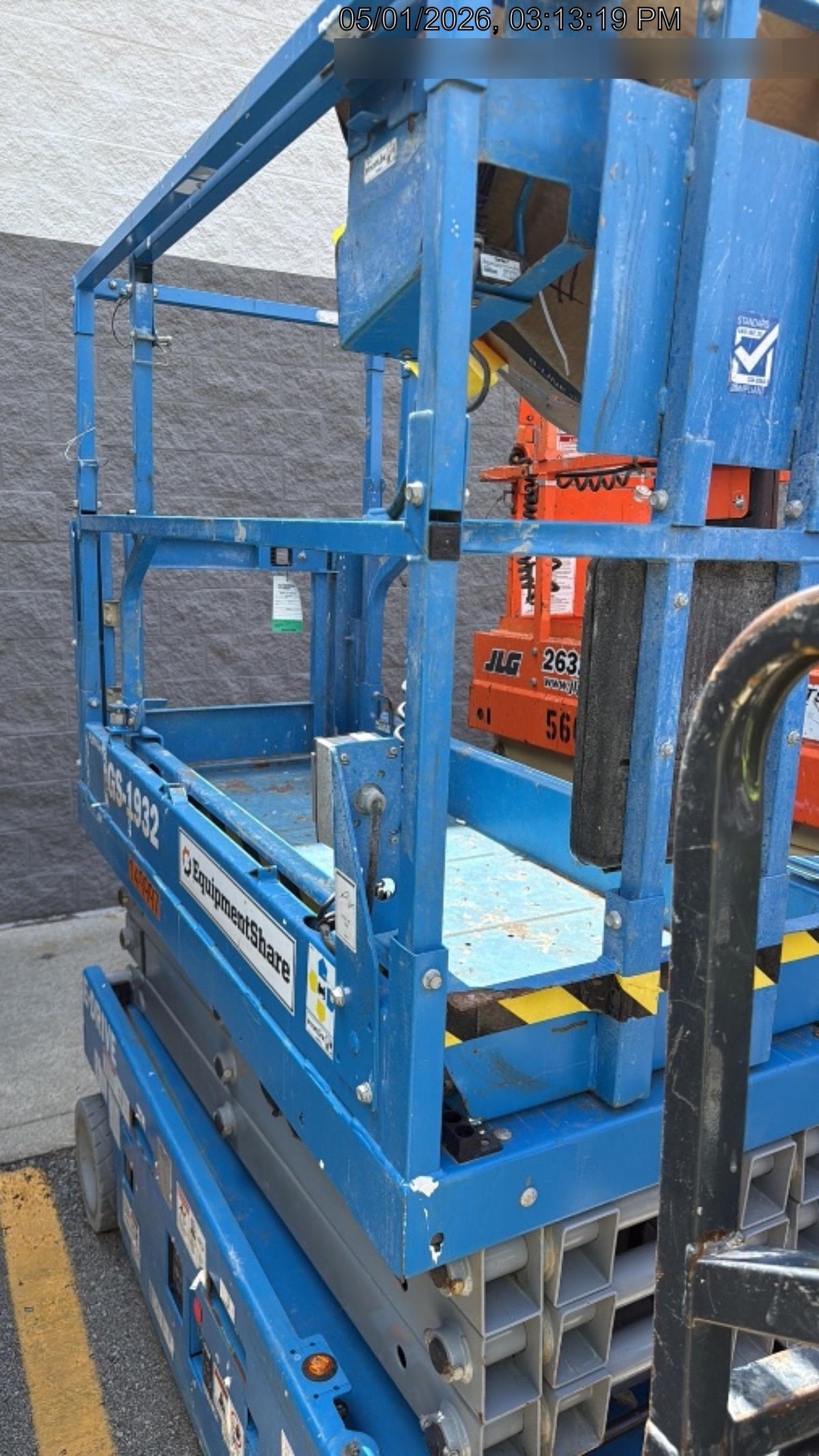 2020 Genie GS-1930 Solid Non Marking Tires, Beacon, Folding rails with half height swing gate