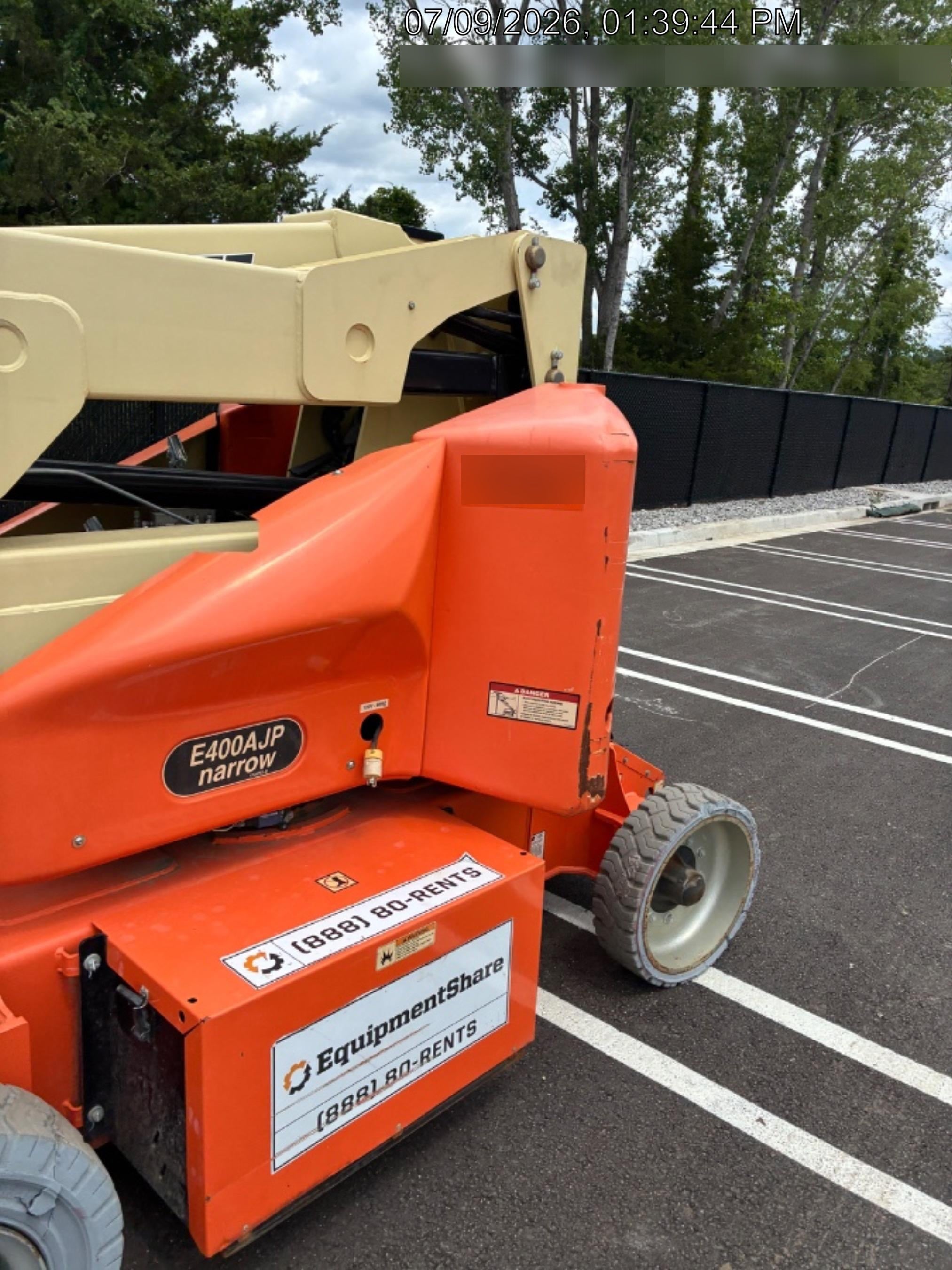 2019 JLG E400AJPN