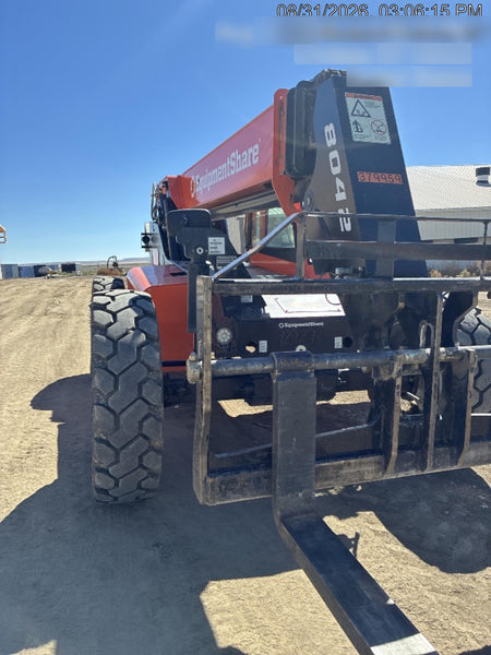 2023 SKYTRAK 8042