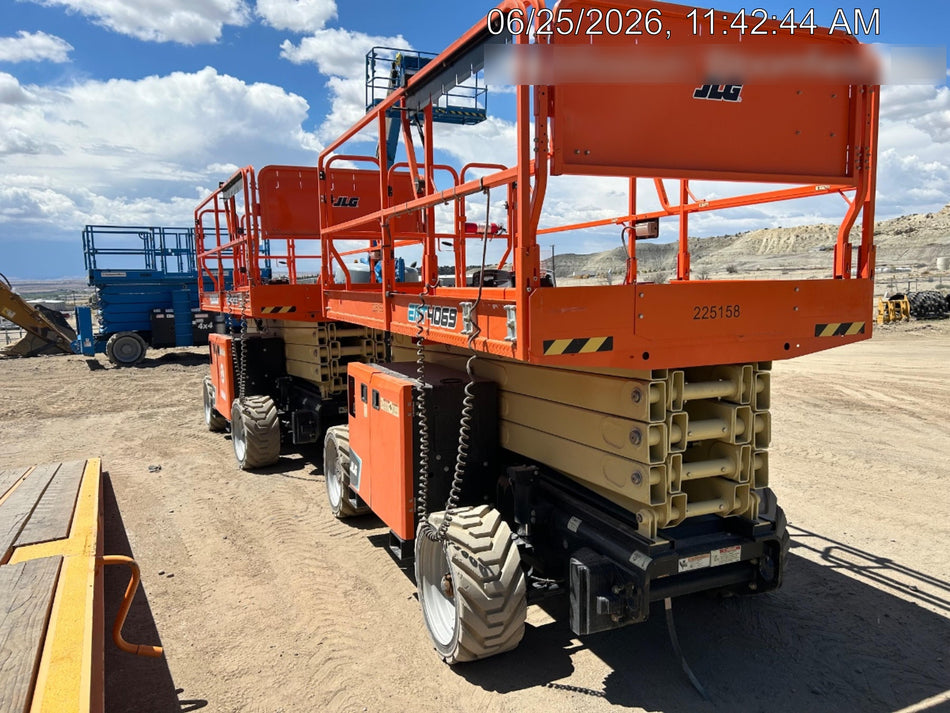 2022 JLG ERT4069