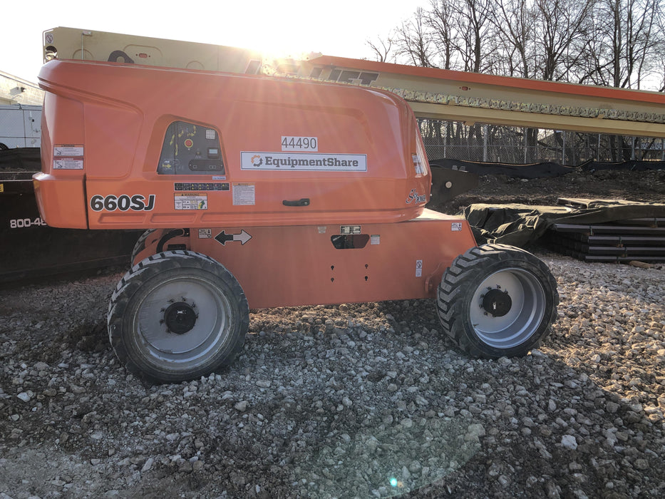 2019 JLG 660SJ