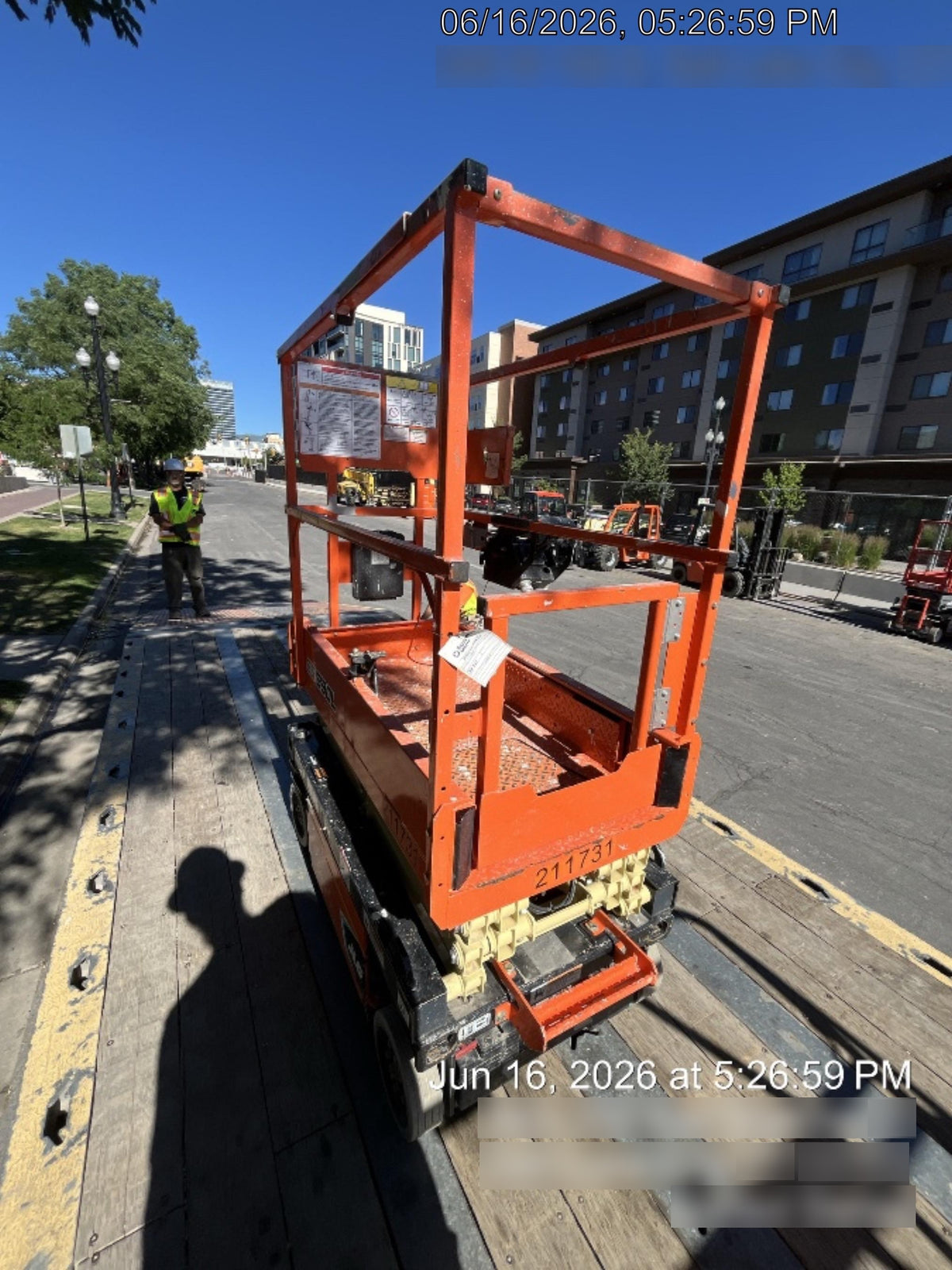2022 JLG ES1330L