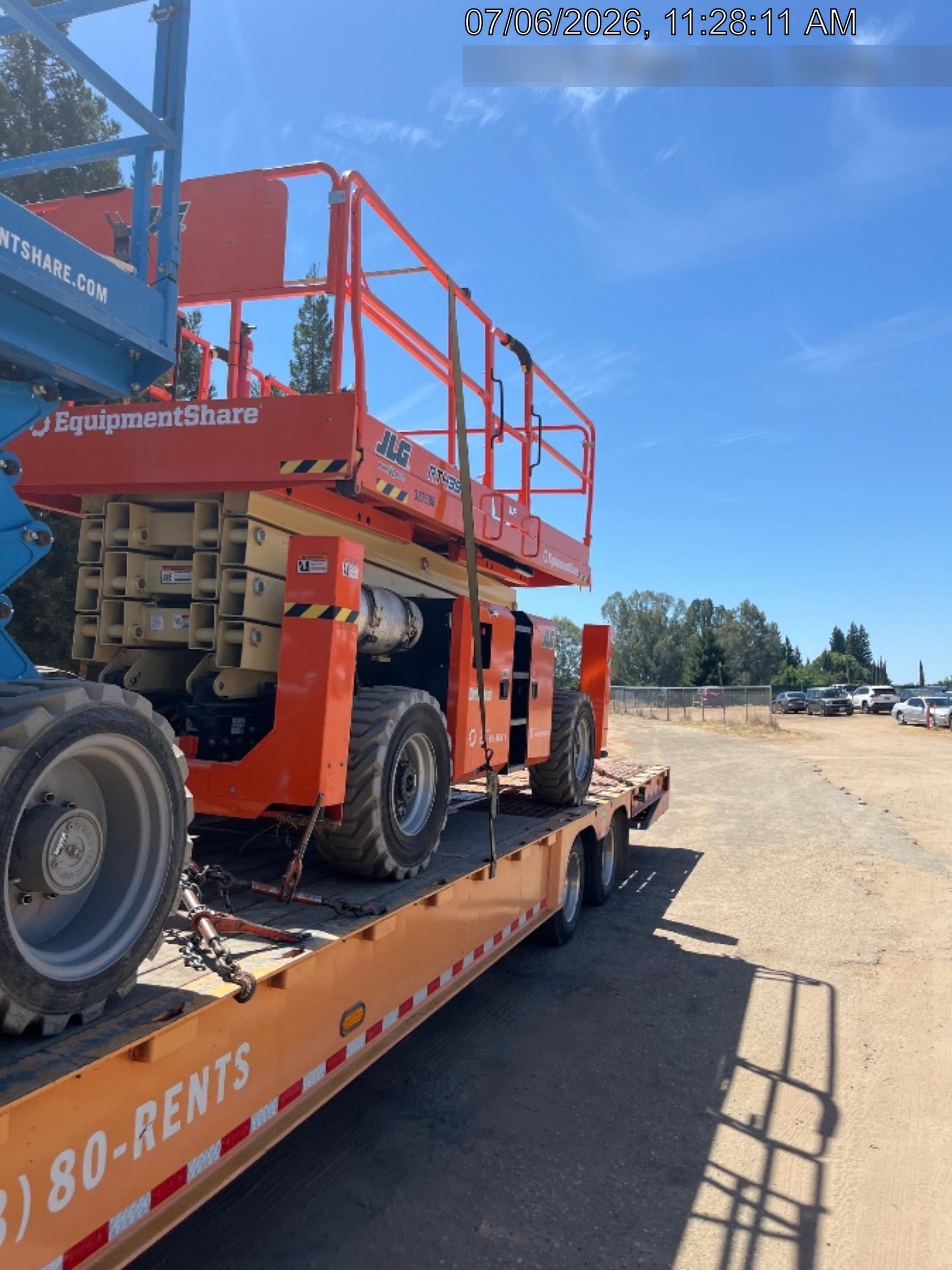 2023 JLG RT4394