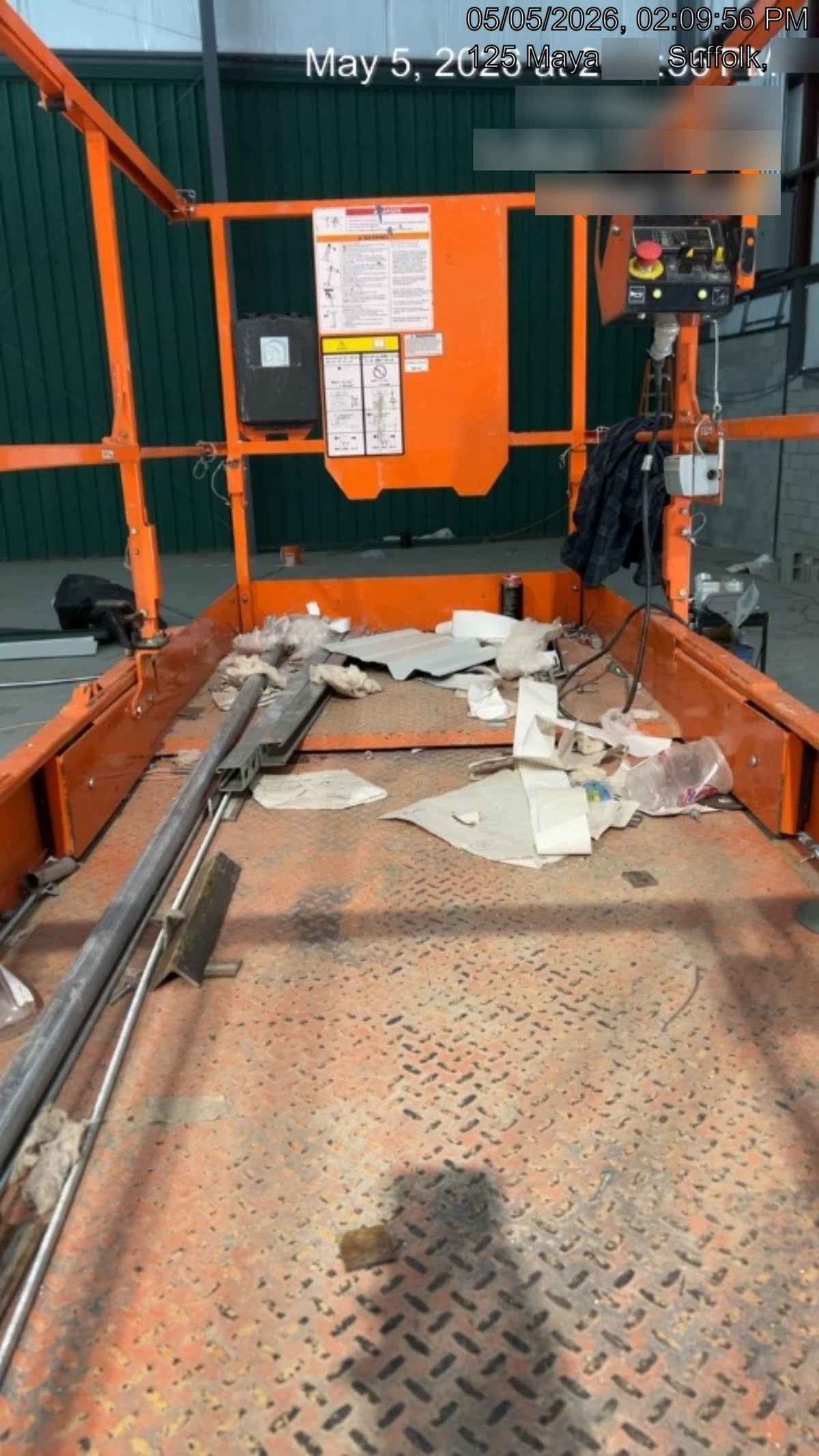 2023 JLG R4045