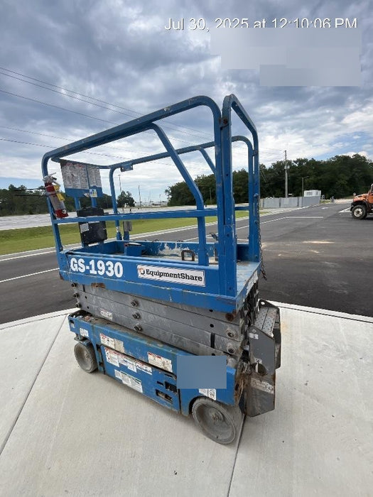 2019 Genie GS-1930 Fixed Rails with Chain Entry