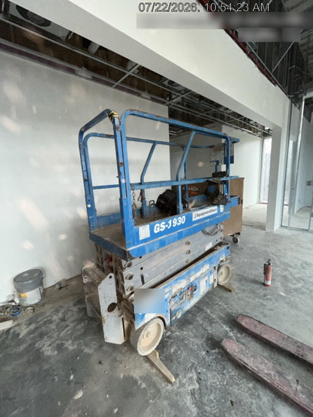 2019 Genie GS-1930 Fixed rails with chain Entry