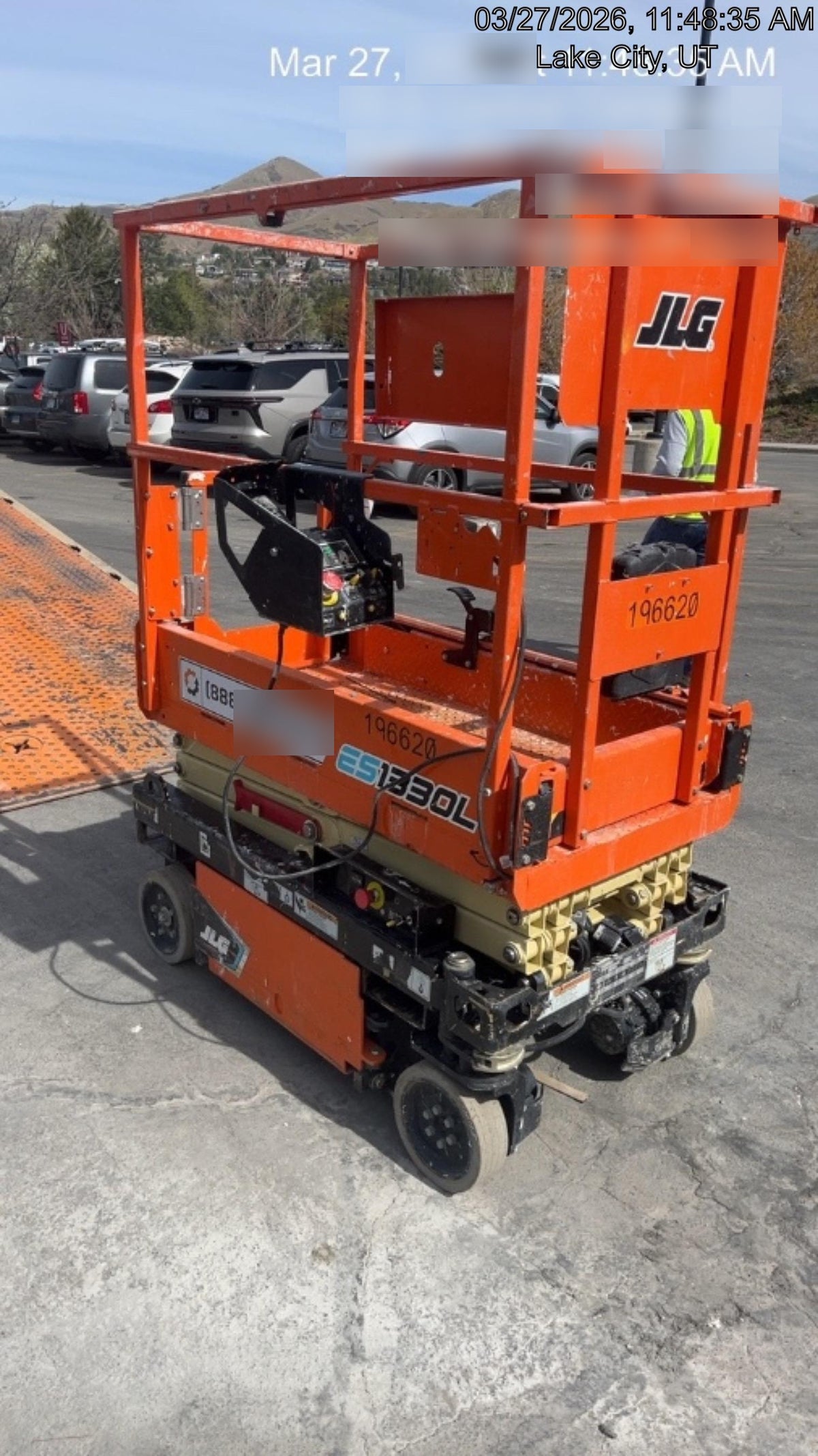 2021 JLG ES1330L
