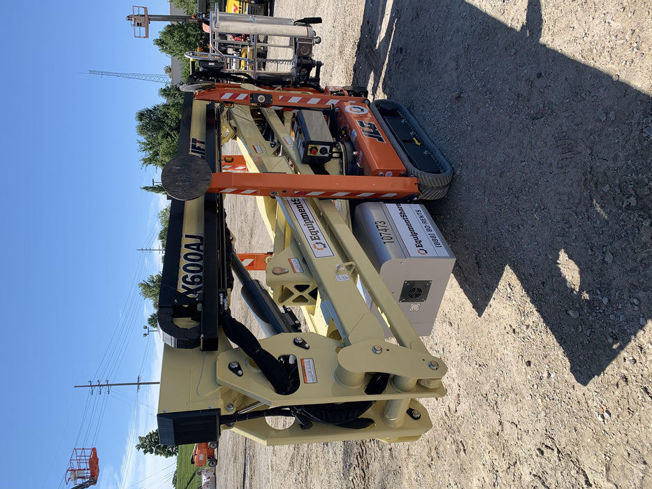 2020 JLG X600AJ