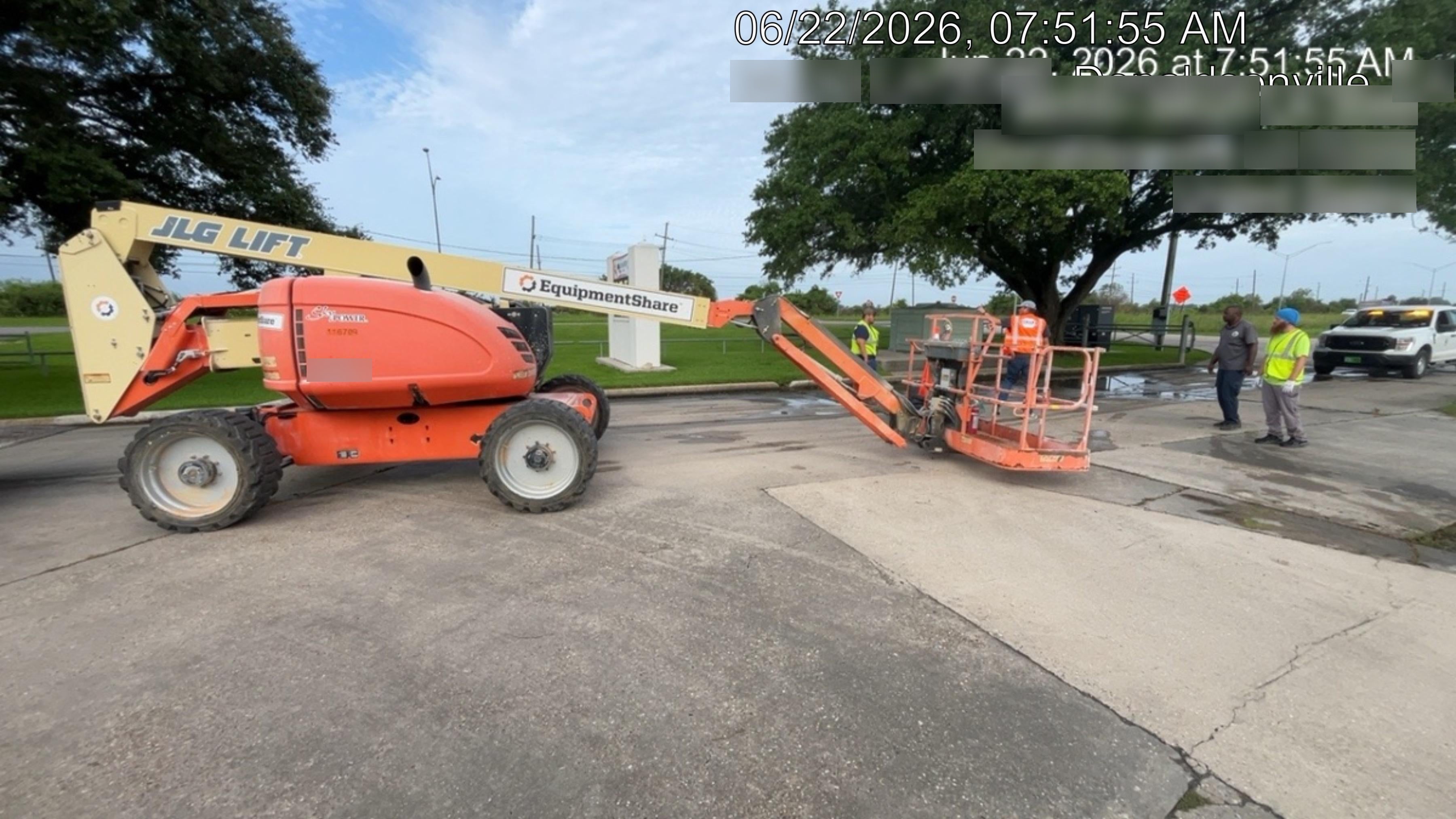 2021 JLG 600AJ