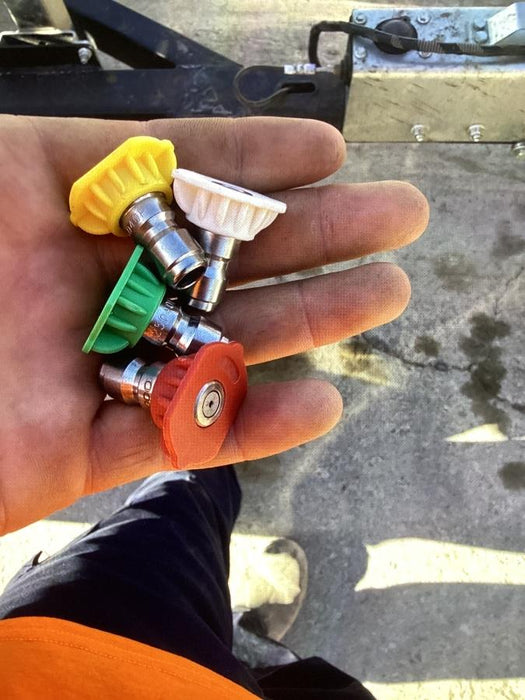 2025 MI-T-M AW-9000-0005 / DHG-4004-B0V6G