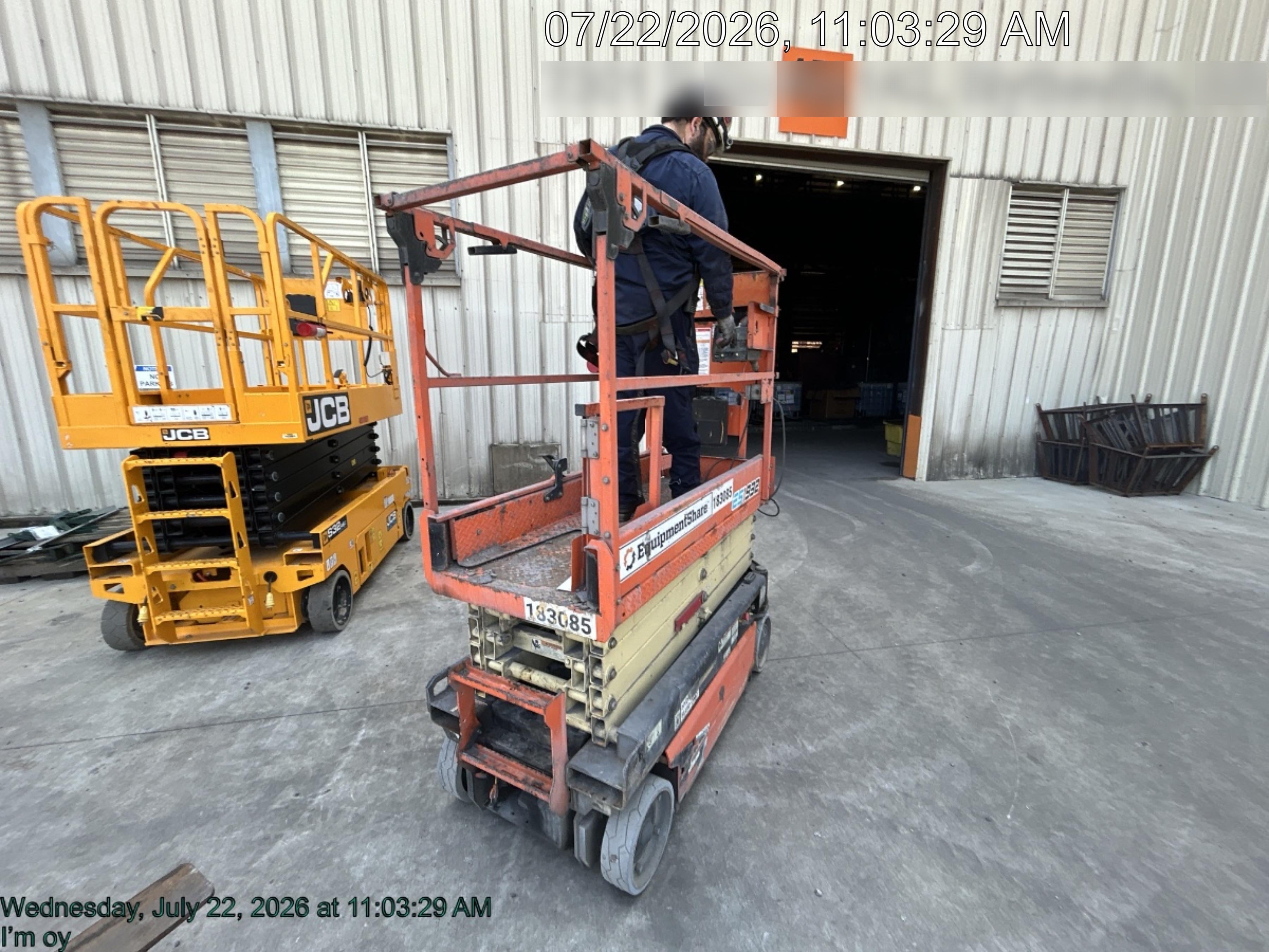 2021 JLG ES1932