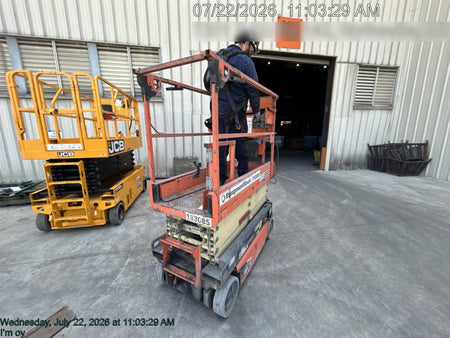2021 JLG ES1932