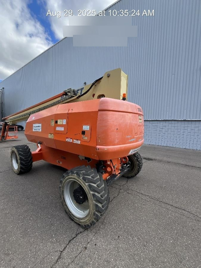 2019 JLG 860SJ