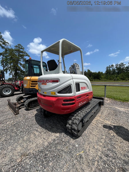 2025 TAKEUCHI TB235-2R