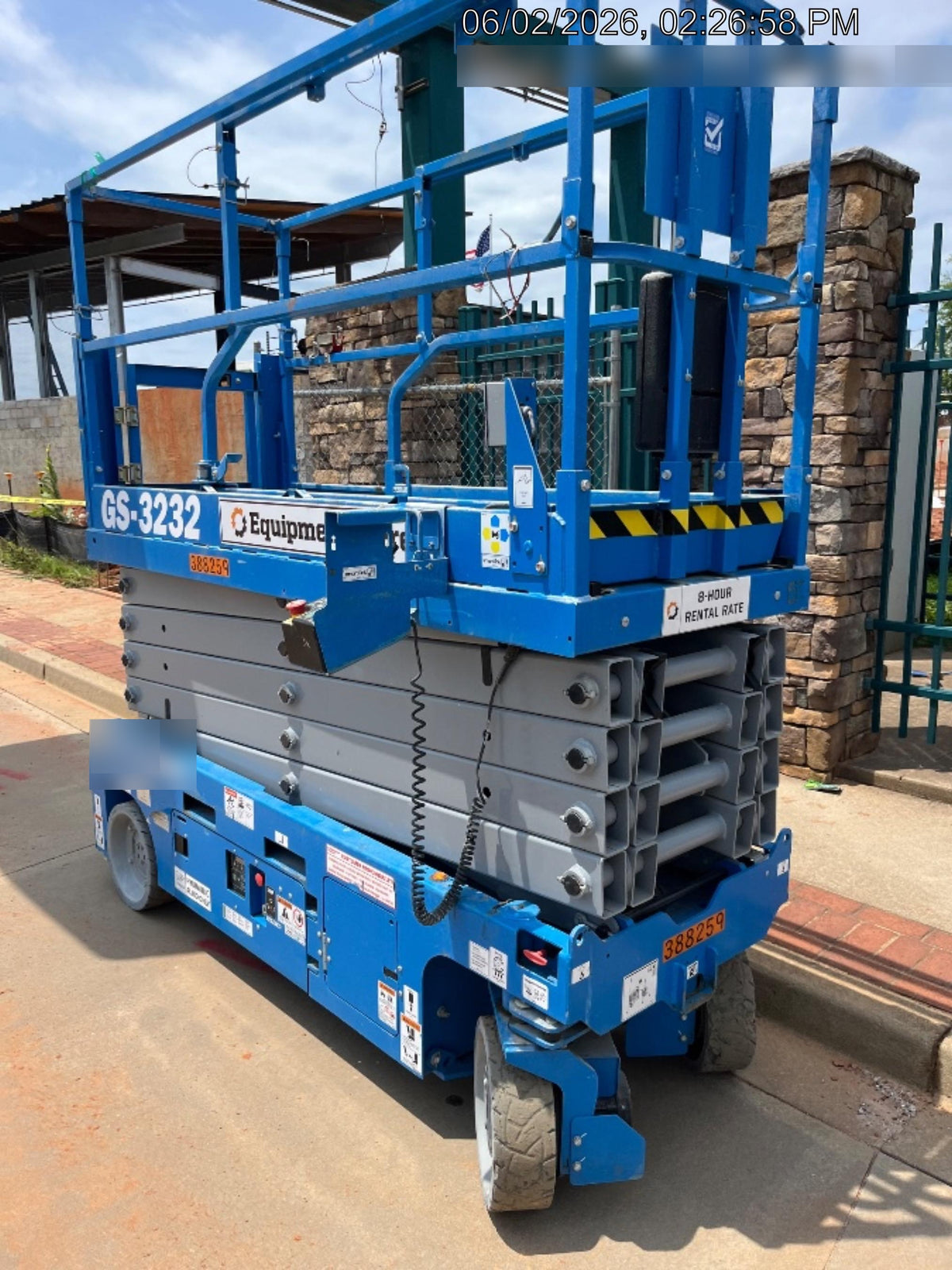 2024 GENIE GS-3232