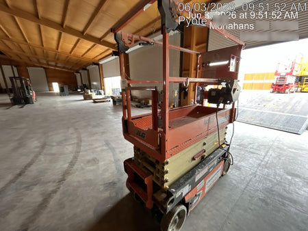 2021 JLG ES1932