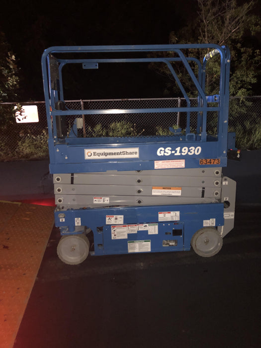 2020 Genie GS-1930 Solid Non Marking Tires, Beacon, Folding rails with half height swing gate