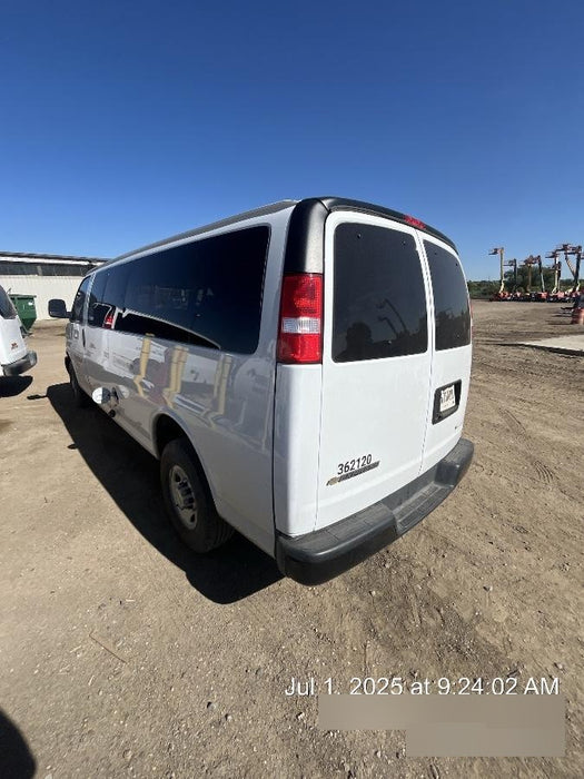 2023 CHEVROLET Express Van - Rental