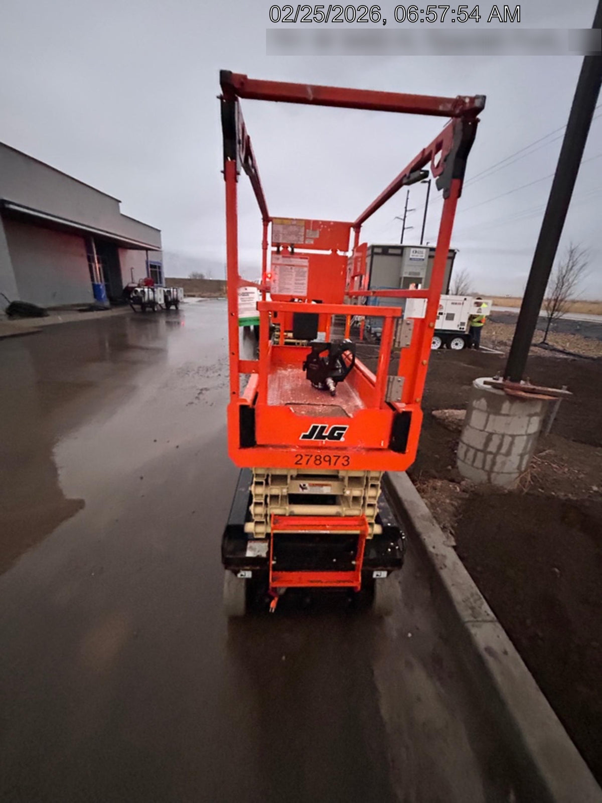 2022 JLG ES1932