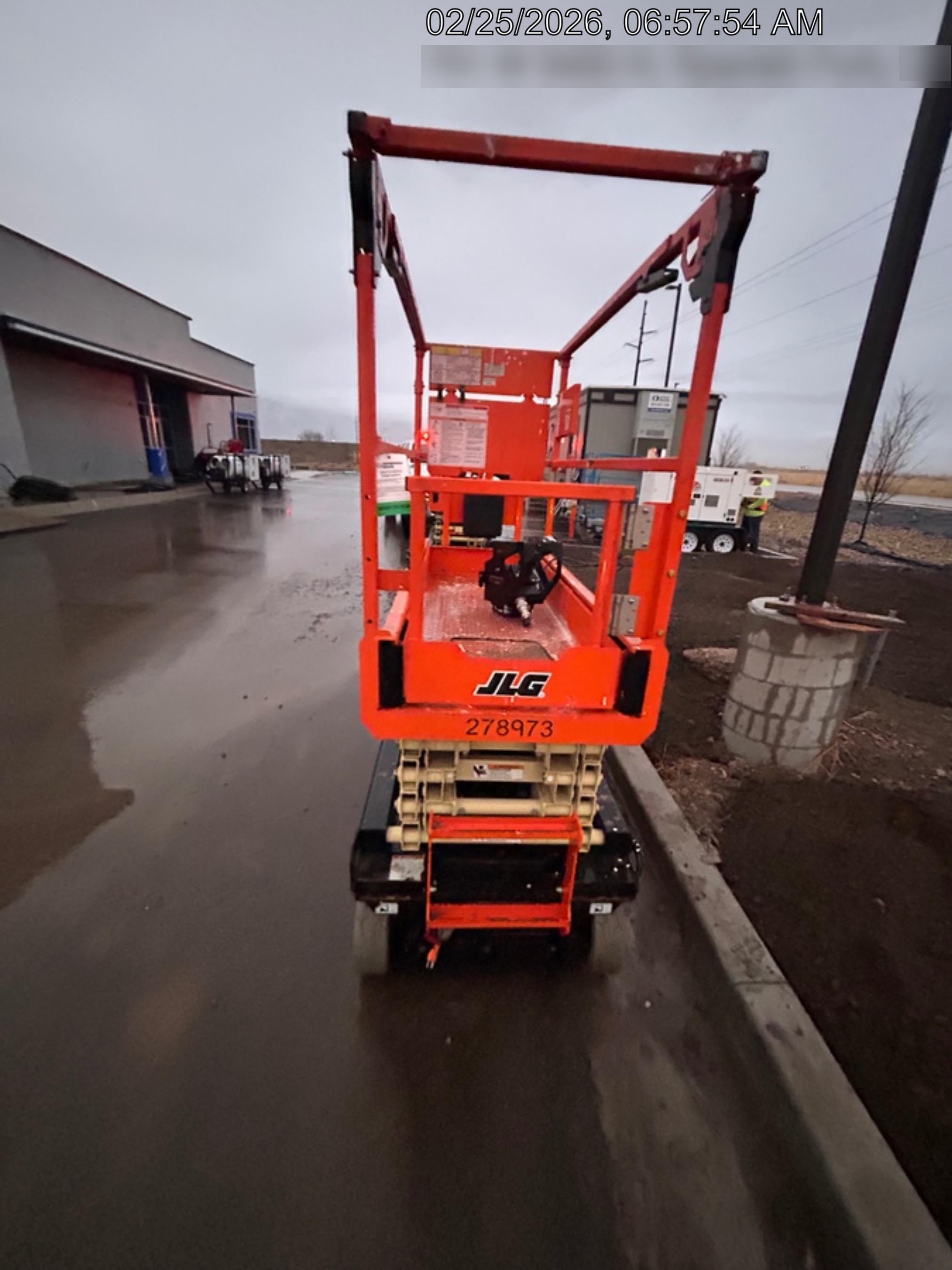2022 JLG ES1932