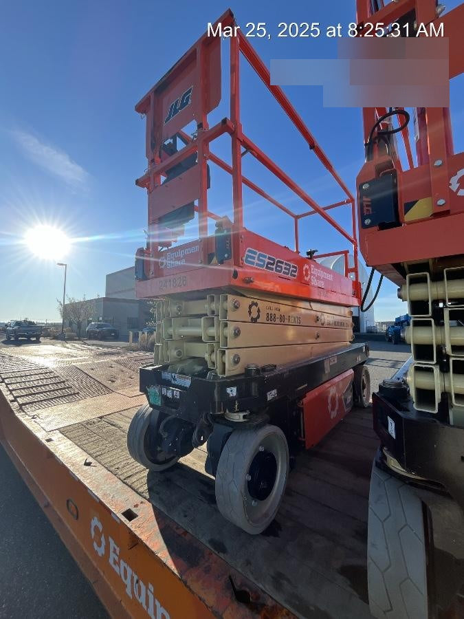 2022 JLG ES2632