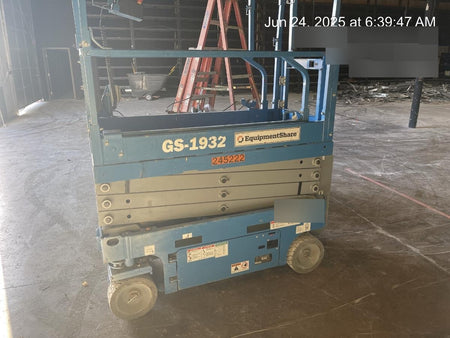 2022 GENIE GS-1932