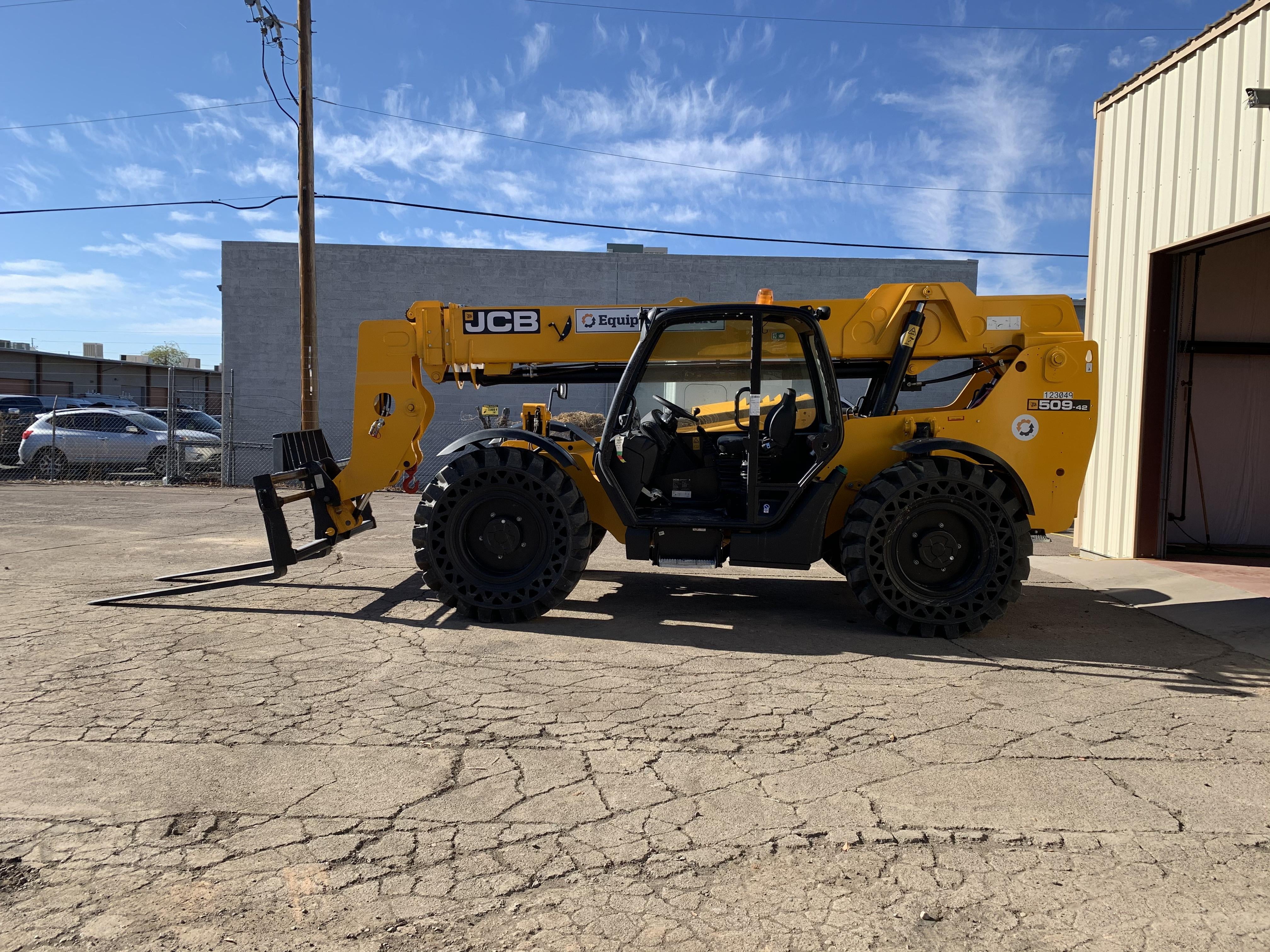 2021 JCB 509-42
