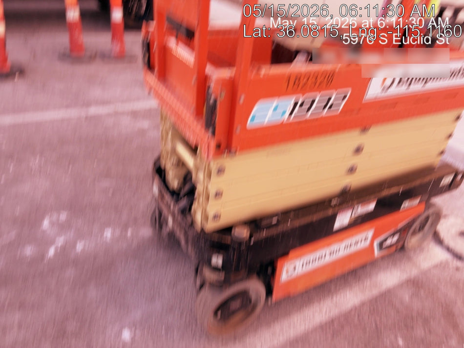 2021 JLG ES1932