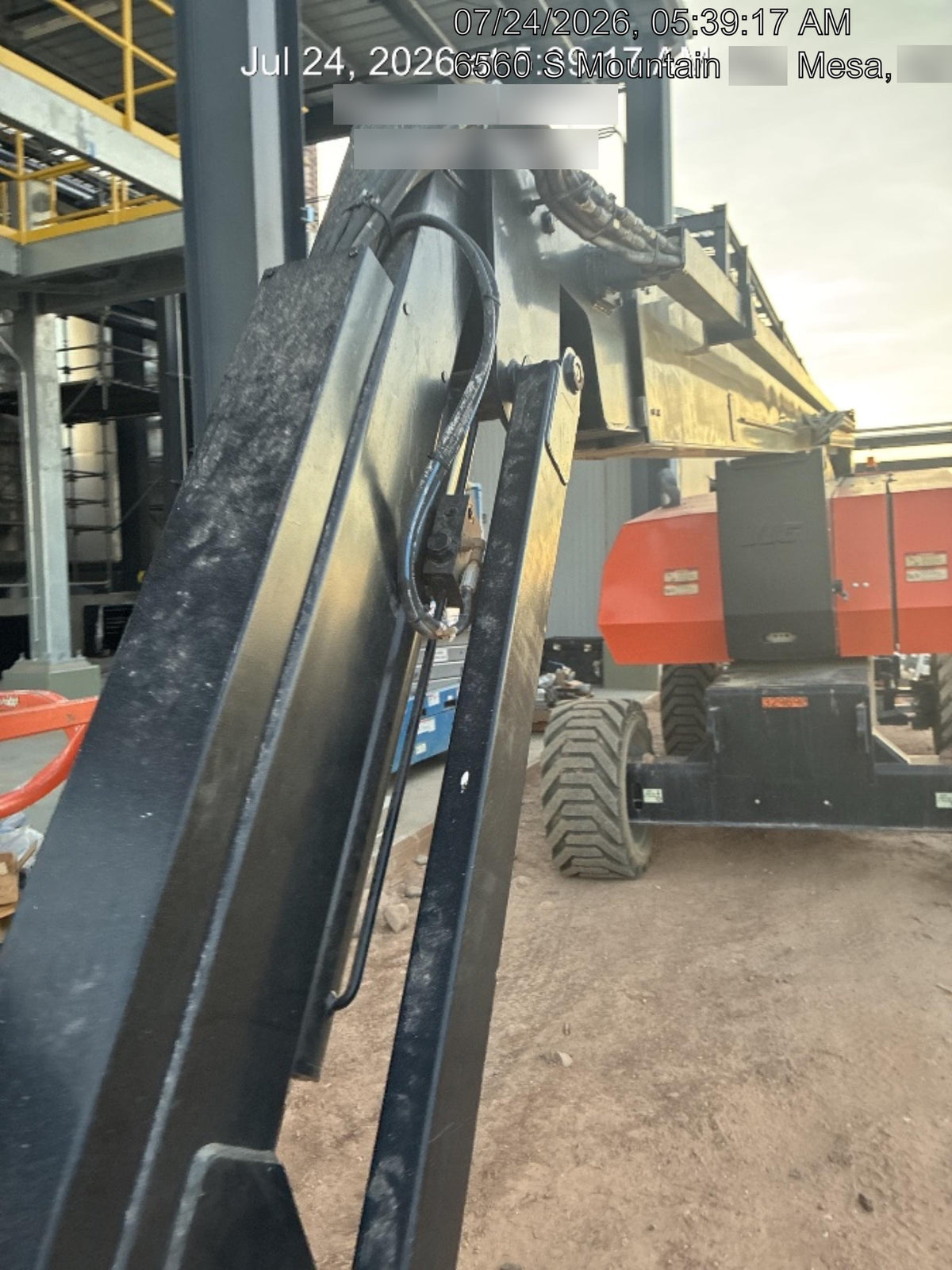 2023 JLG 800AJ