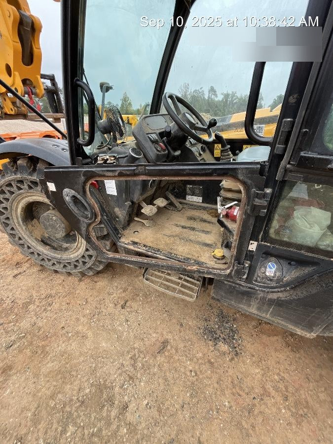 2022 JCB 512-56