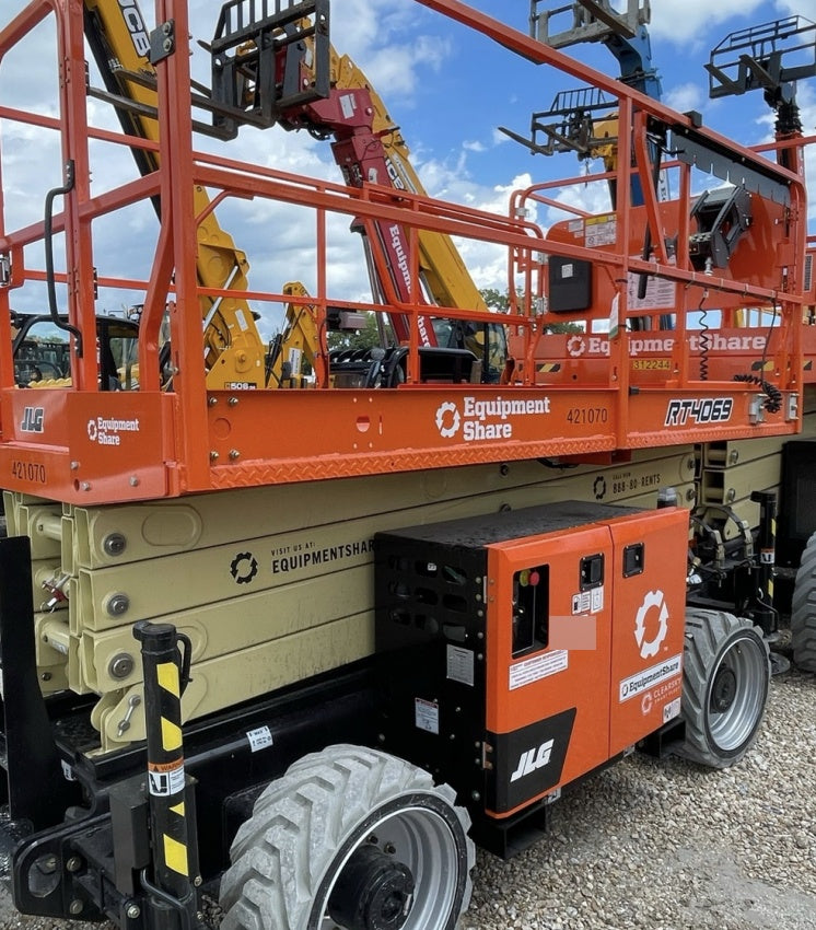 2024 JLG RT4069