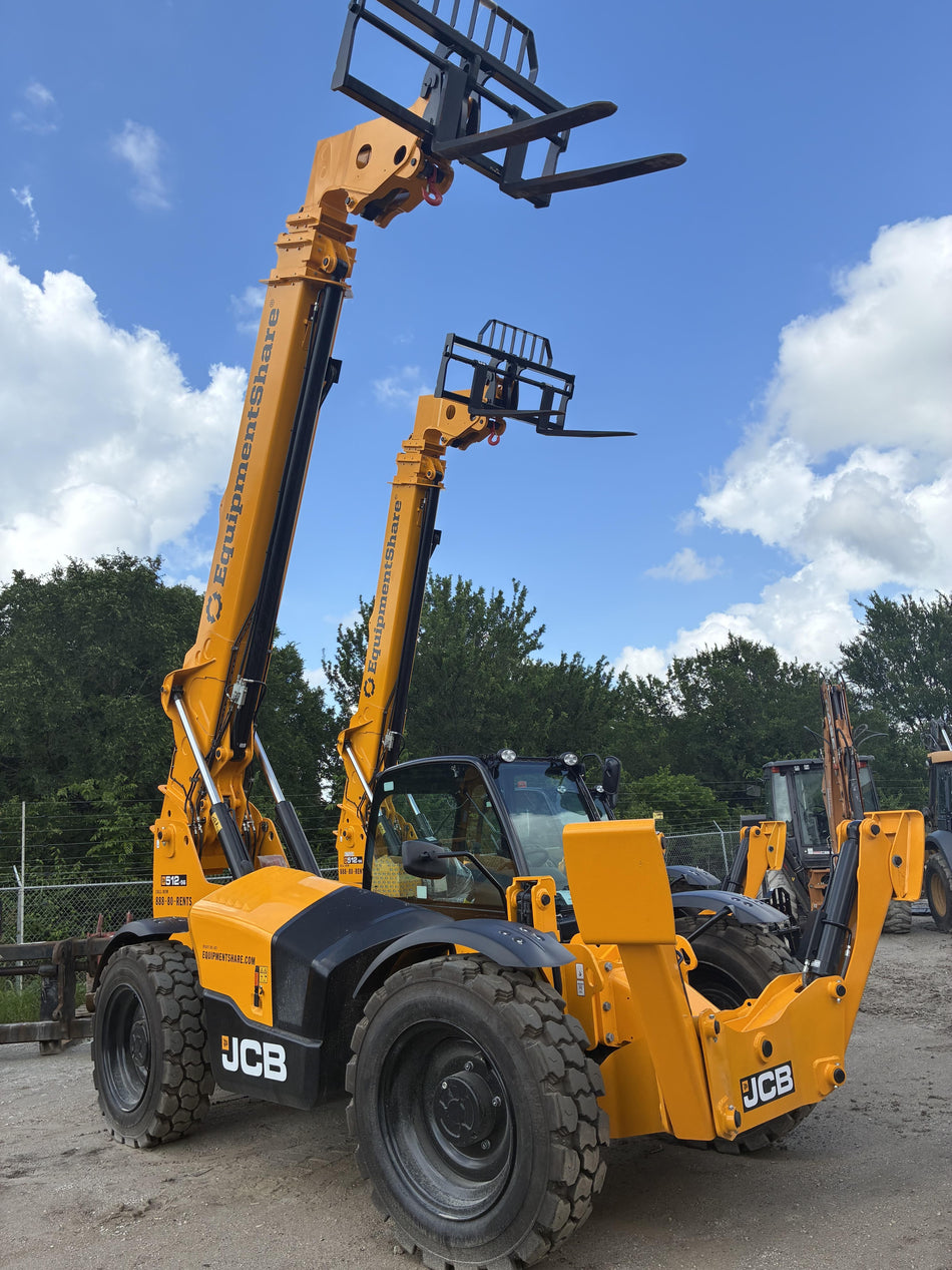 2026 JCB 512-56