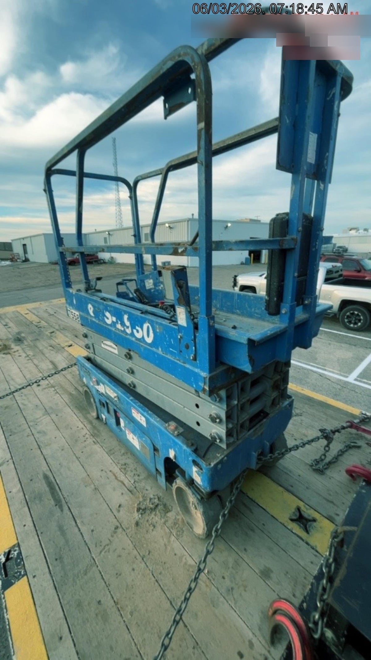 2017 Genie GS-1930 Genie GS-1930 Lift w/Fixed Rail and Chain Entry