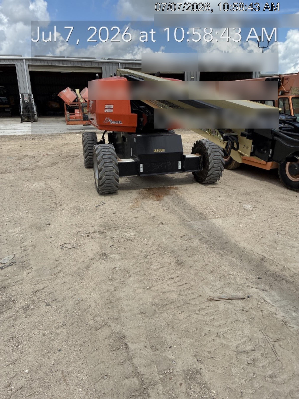 2025 JLG 660SJ